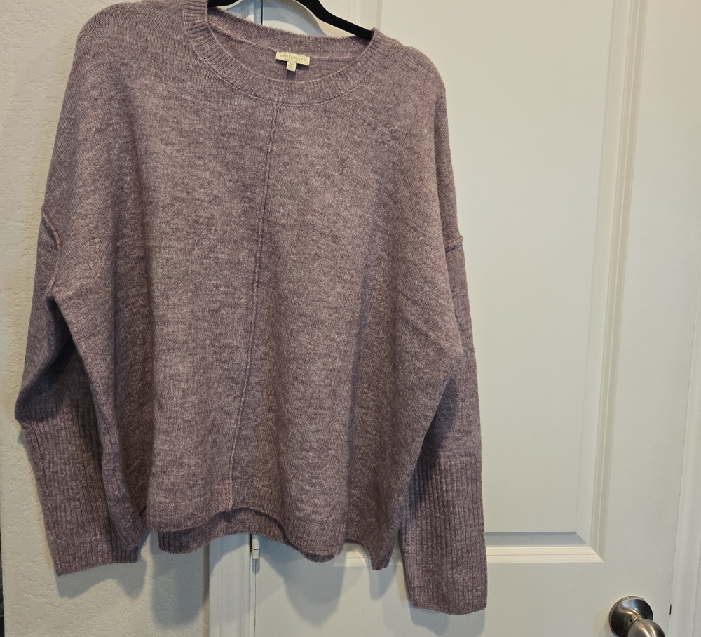 Elegant Lavender Crew Neck Sweater